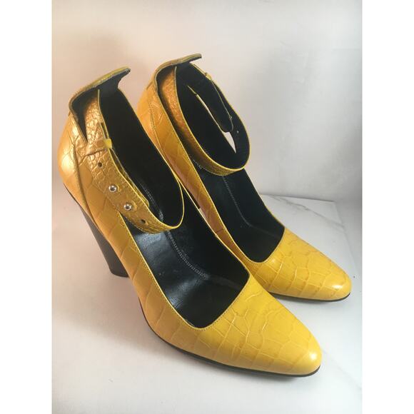 Derek Lam Tarin Yellow Crocodile Embossed Leather Ankle Strap Pumps - Picture 4 of 4